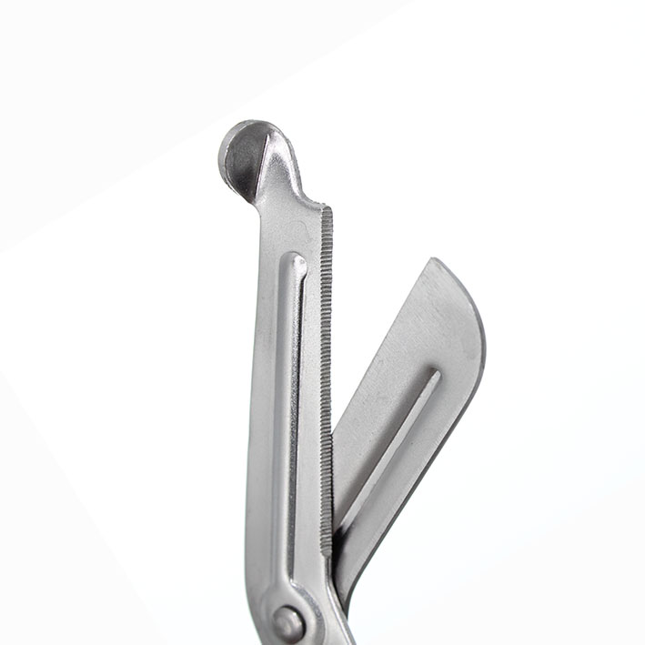 Sax universal förbandssax 18cm
